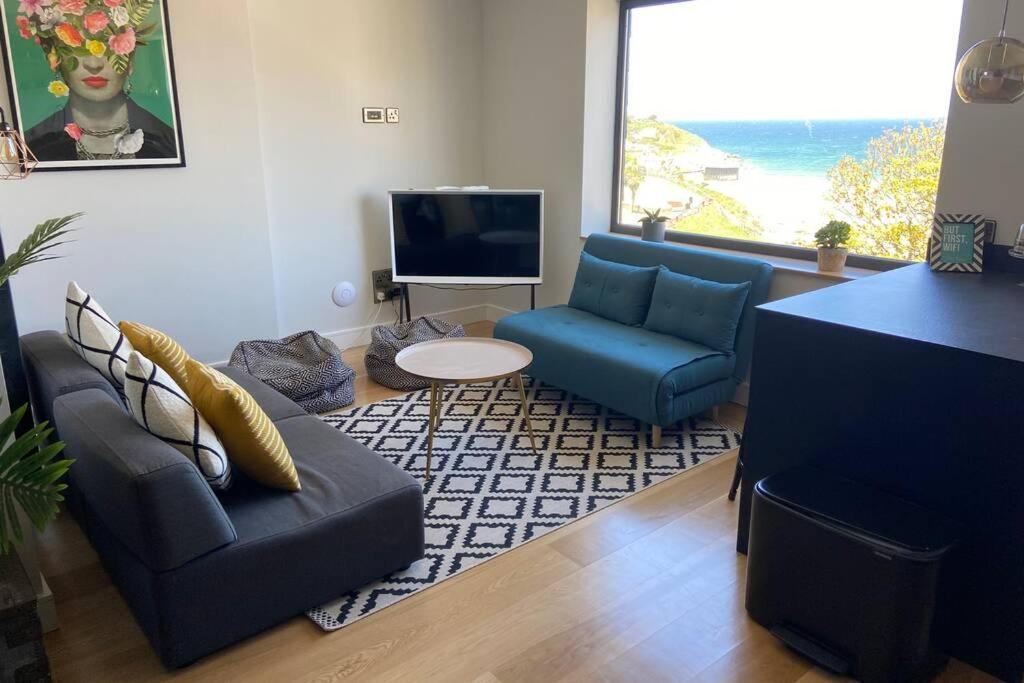 Beachside Apartment In The Centre Of Town New Quay Exteriör bild