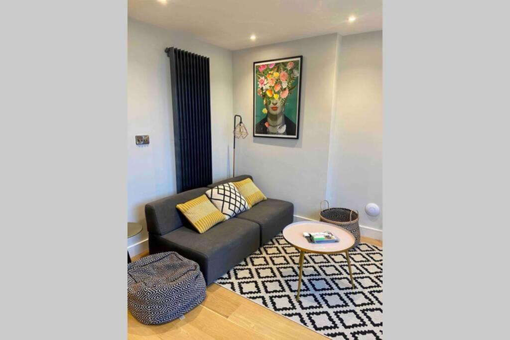 Beachside Apartment In The Centre Of Town New Quay Exteriör bild