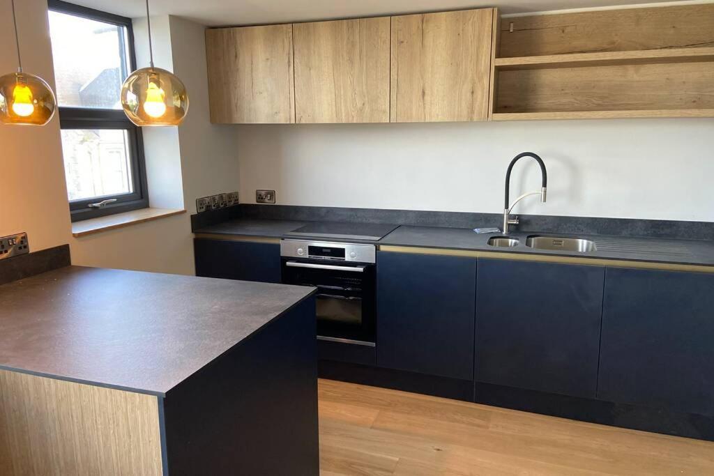Beachside Apartment In The Centre Of Town New Quay Exteriör bild