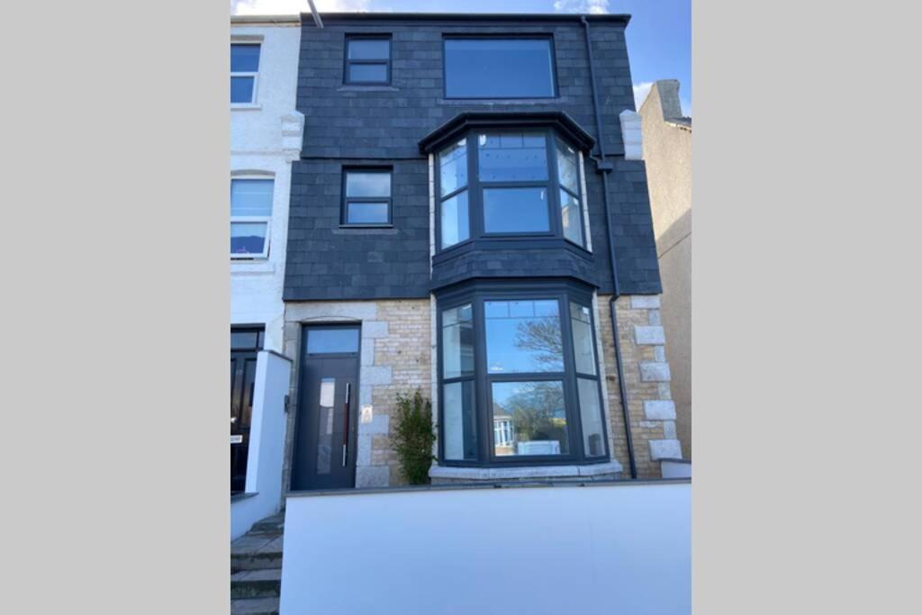 Beachside Apartment In The Centre Of Town New Quay Exteriör bild